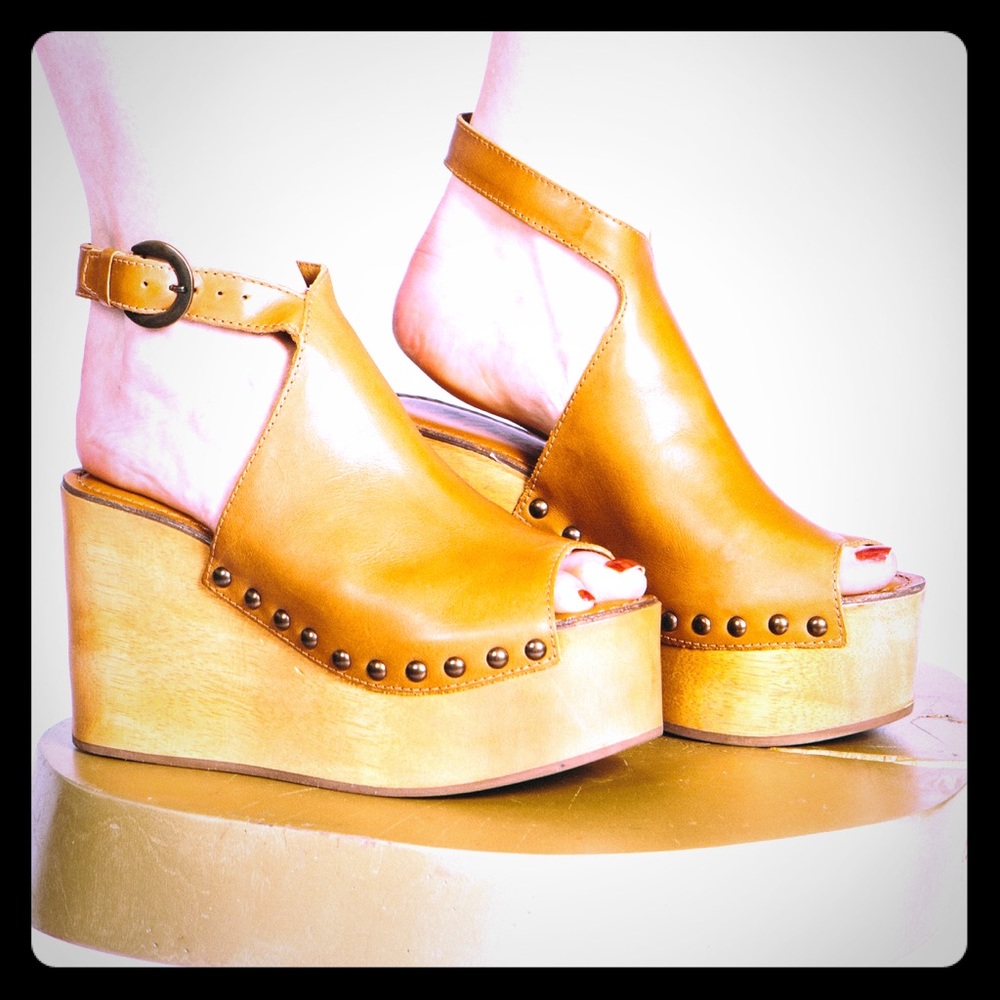Matisse Tiegs Platform Sandals