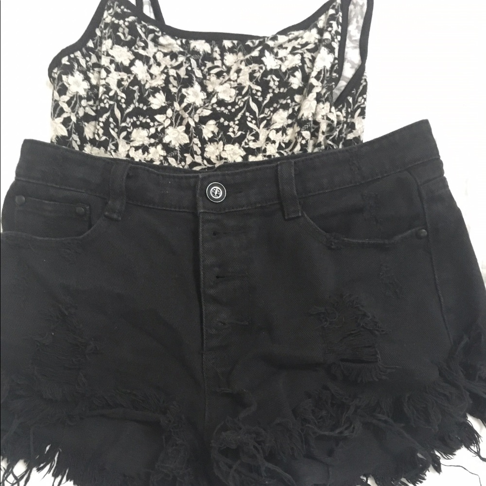 Medium high waisted / Onsie outfit