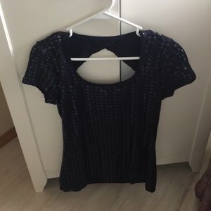 Black house white market blue top