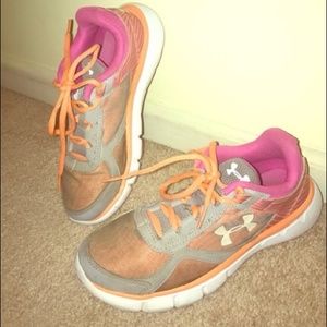 Under Armour Sneakers $17 size 4Y