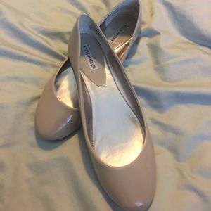 Steve Madden Nude Flats