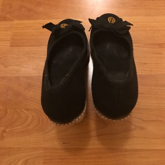 Shoes - Picture 3 of 4