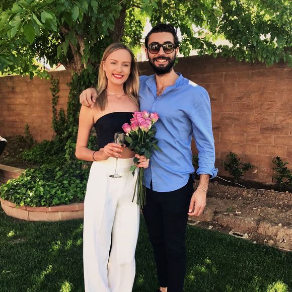 Meet your Posher, Geistė - Picture 1 of 1