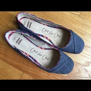 TOMS Chambray Ballet Flats