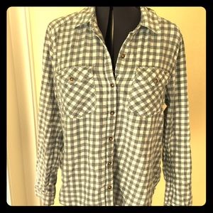 Forever 21 medium lightweight gray plaid button up