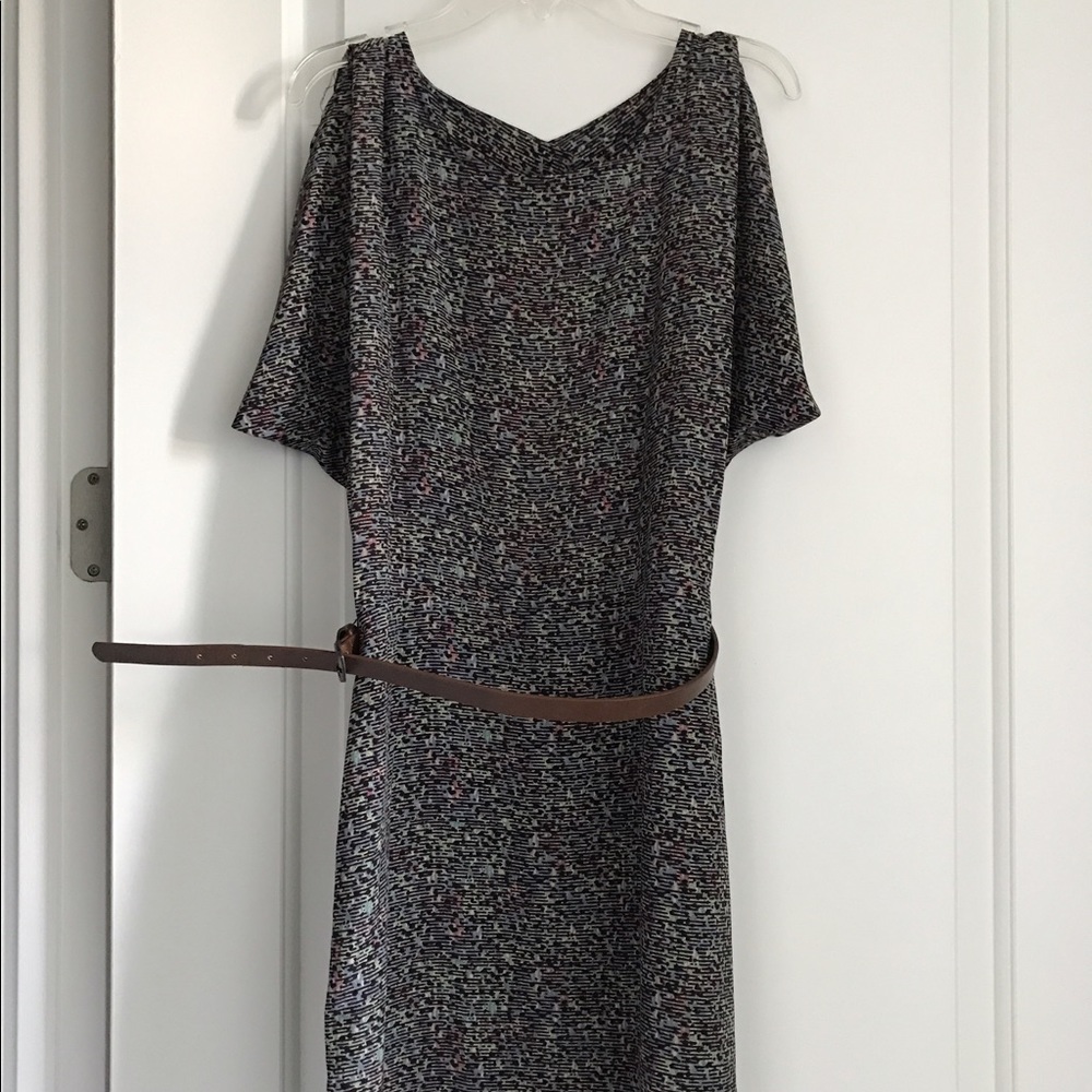 Bcbg dress cut out cold shoulder size 6
