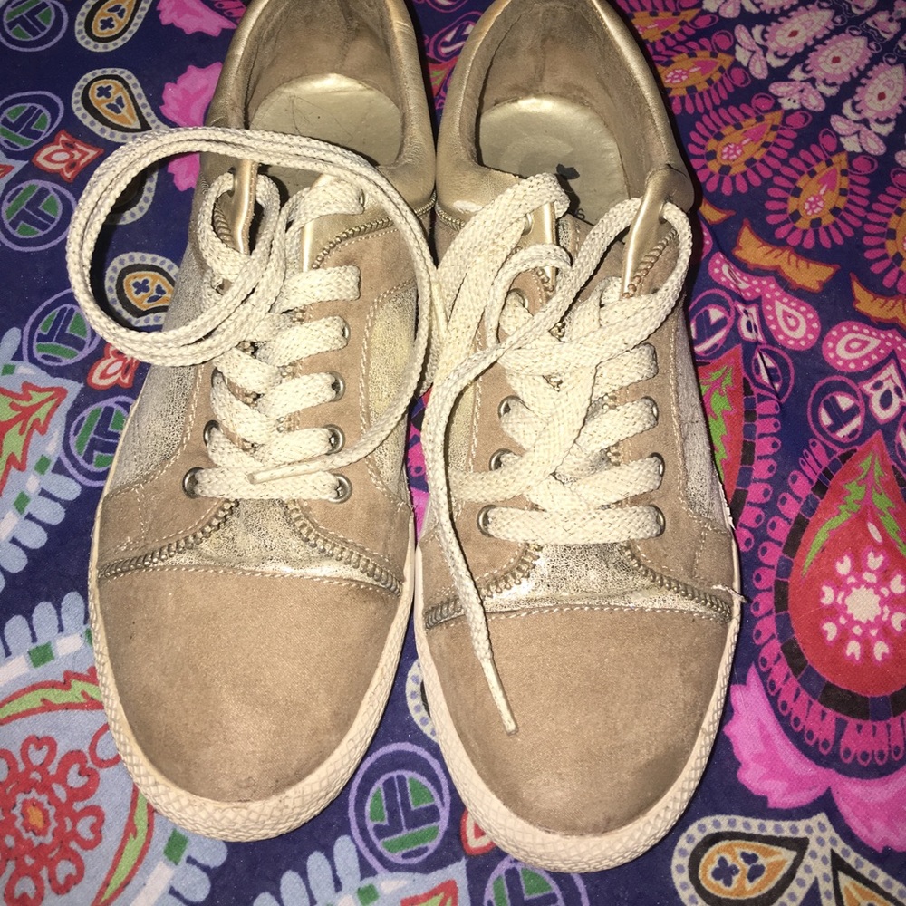 Gold Guess Sneaker