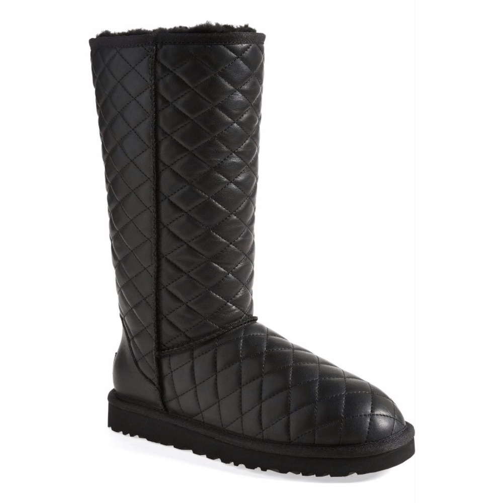 SOLDDDDD Tall black quilted UGGs - Picture 4 of 5