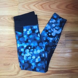 Zero gravity printed leggings