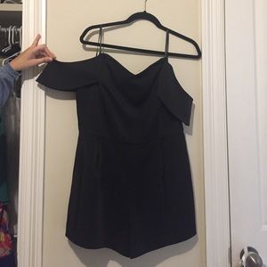 Sleek black romper 💄💋 NWOT