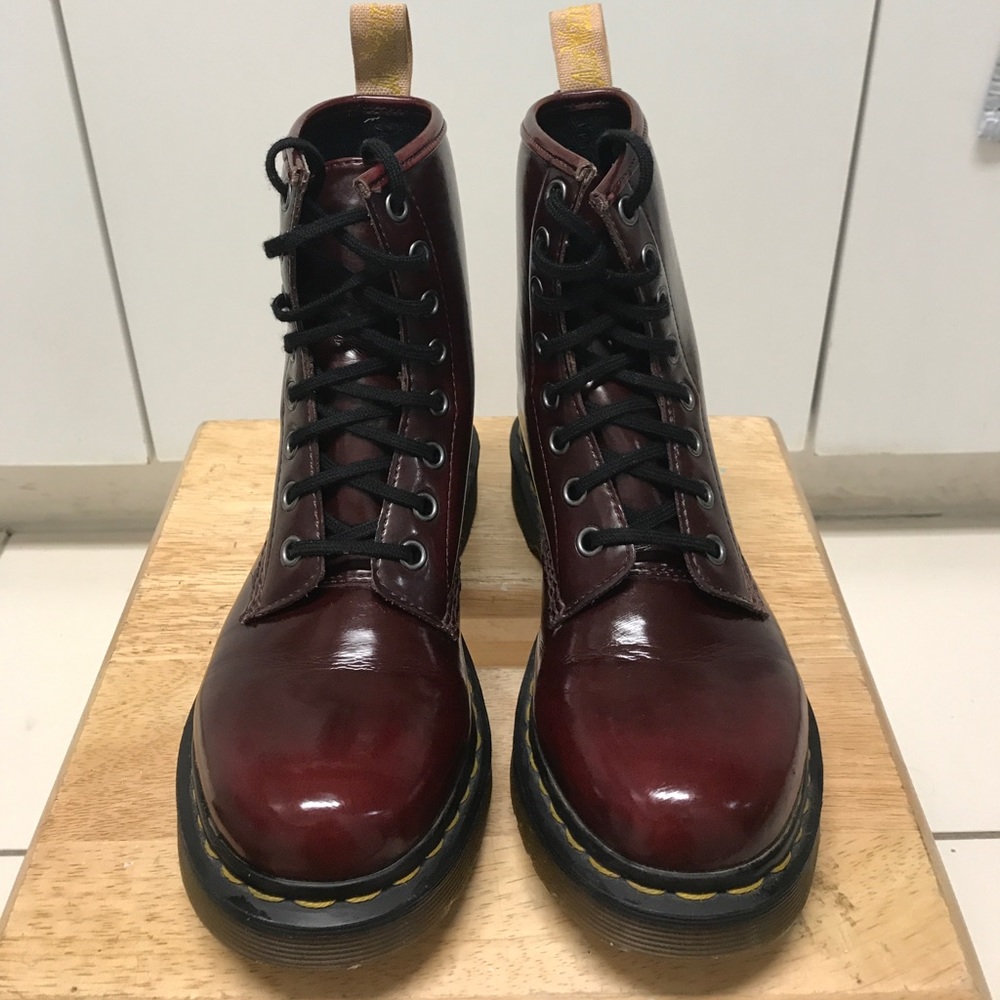 Dr. Martens Women's Vegan 8-eye 1460 Boot