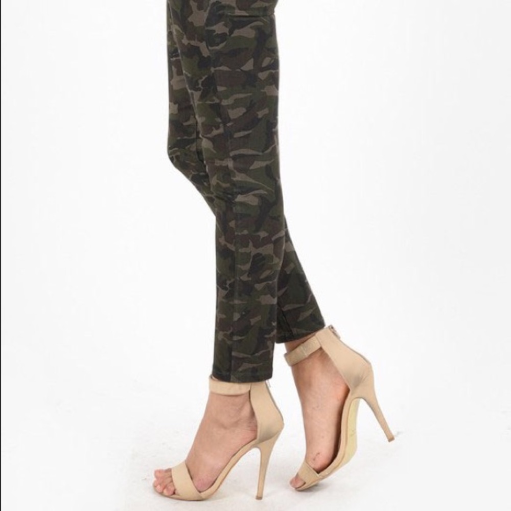 Fade NY Super Skinny Camo Jeans
