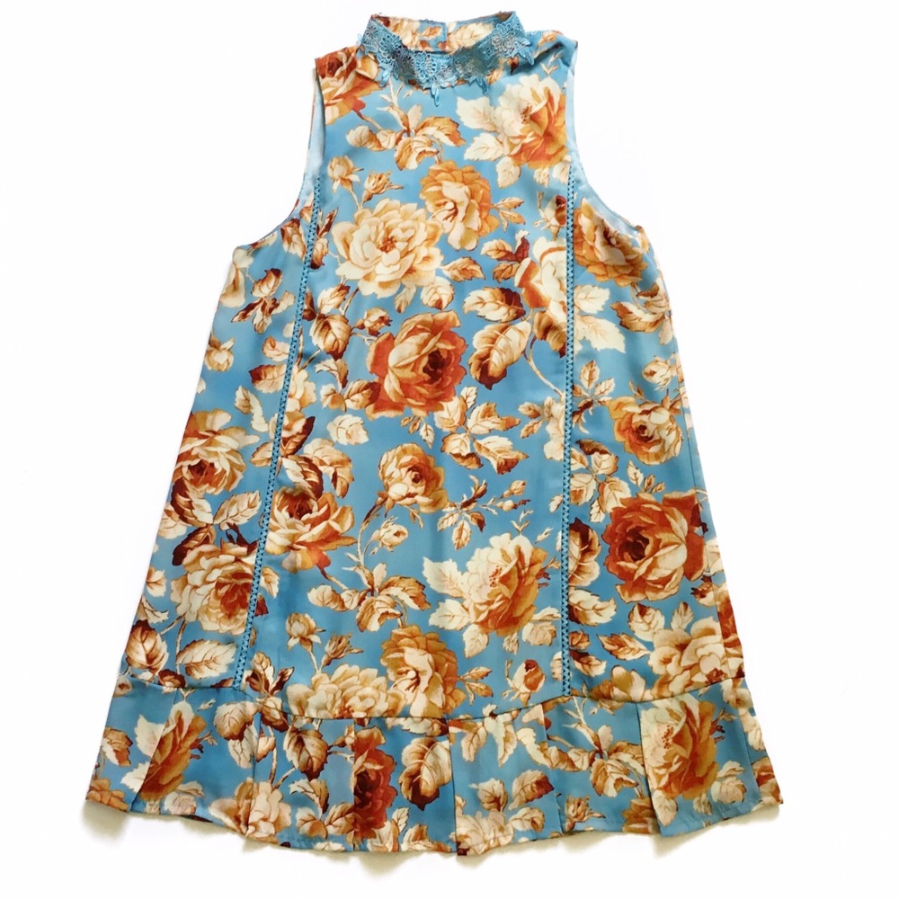 Crochet Lace High Neck Cutout Floral Swing Dress - Picture 3 of 8