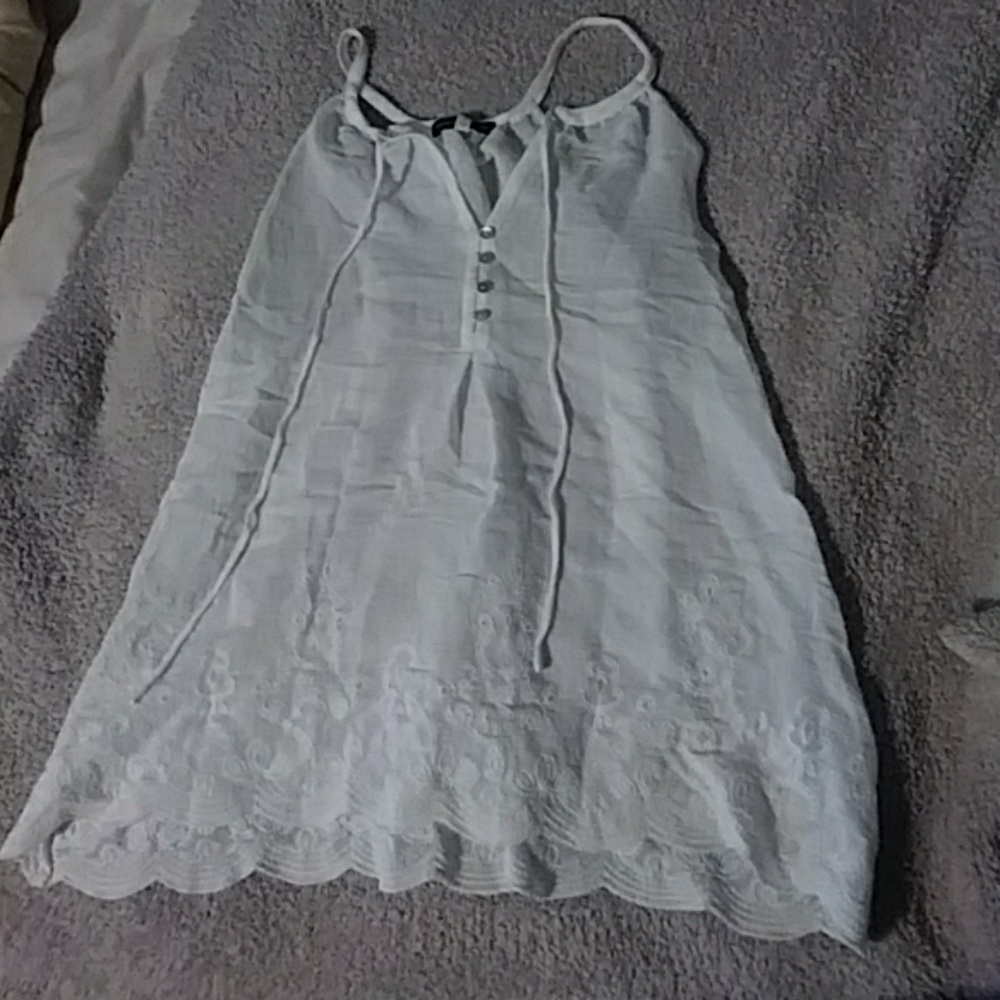 White scalloped tank top