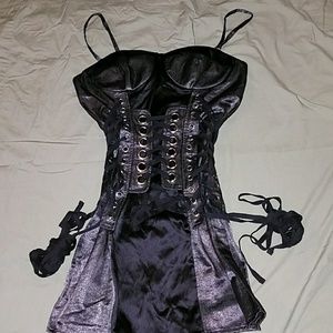 Lace up dress!