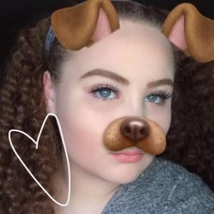 Meet your Posher, Brenna