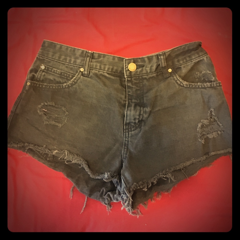 Black distressed cutoff shorts
