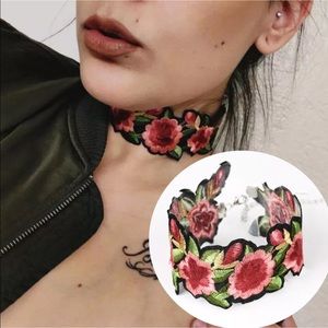 New floral beautiful choker