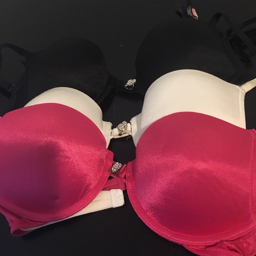 32C Victoria's bra bundle