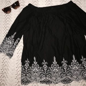 Zara off the shoulder top with white trim ☀️