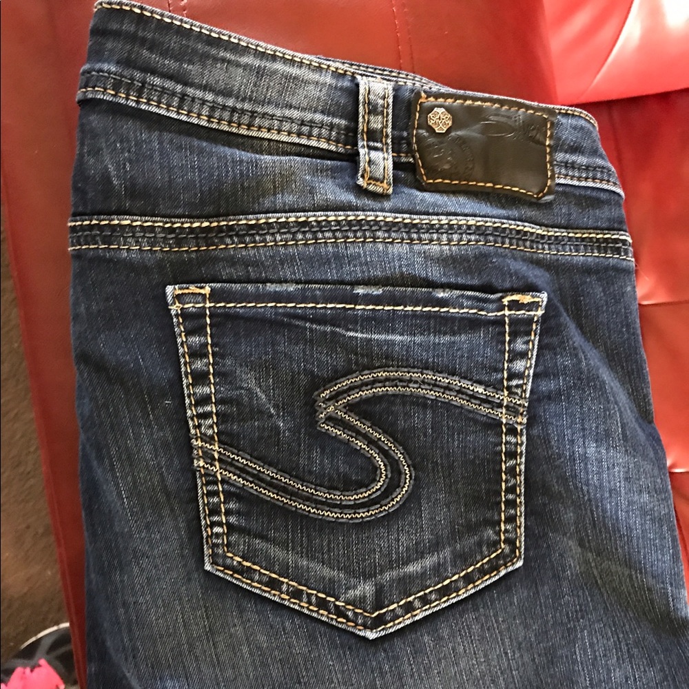 Silver jeans DONT BUY UNLESS YOU ARE JENNIFER