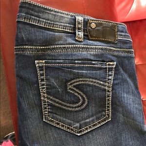 Silver jeans DONT BUY UNLESS YOU ARE JENNIFER