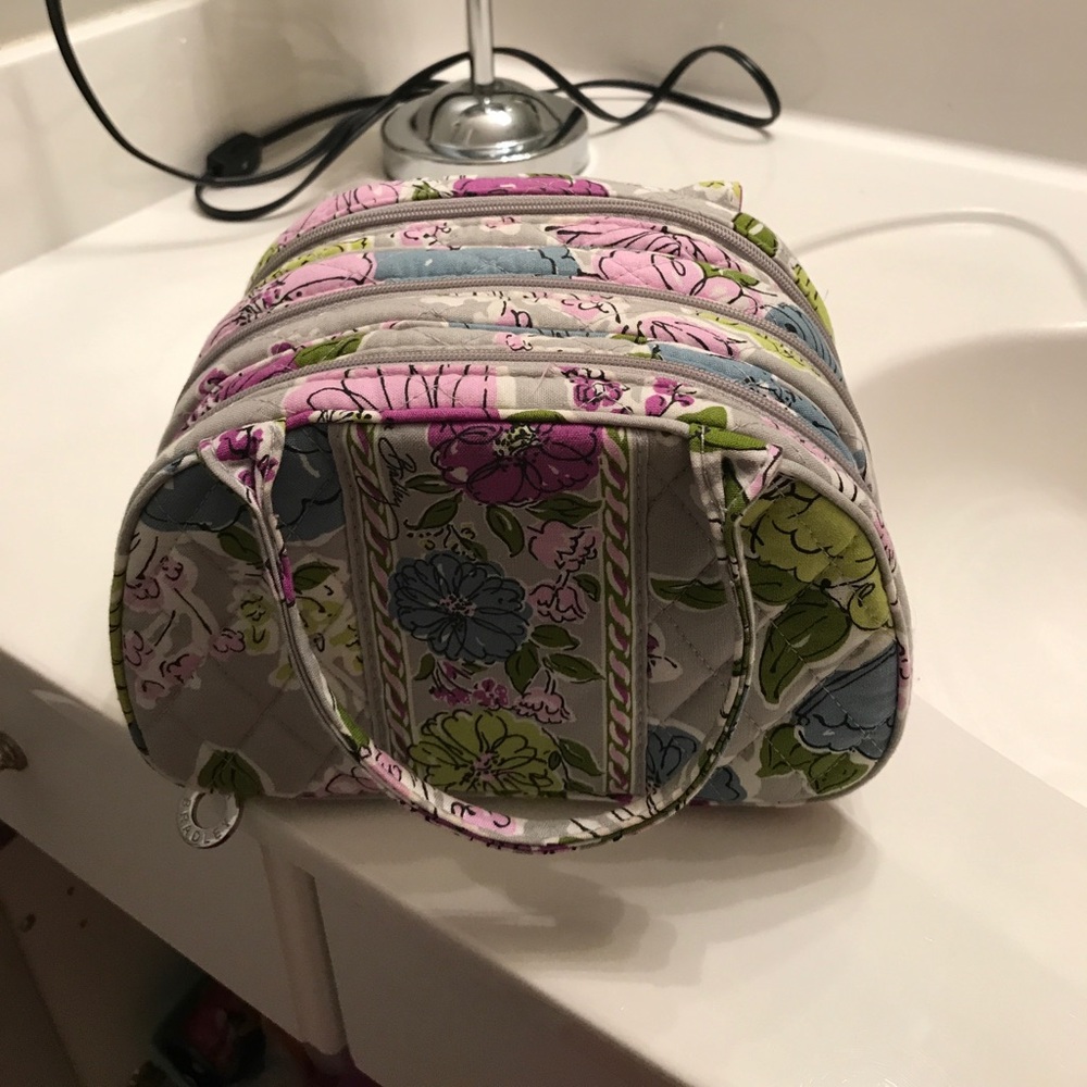 Vera Bradley Traveling Case