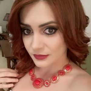 Meet your Posher, Veraline