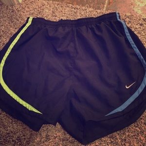 Nike Tempo Short Black