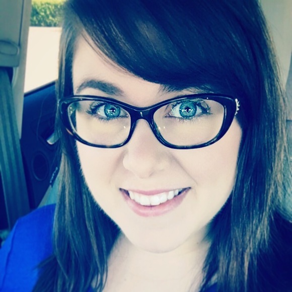 Meet your Posher, Ruthie - Picture 2 of 6