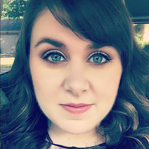 Meet your Posher, Ruthie - Picture 6 of 6