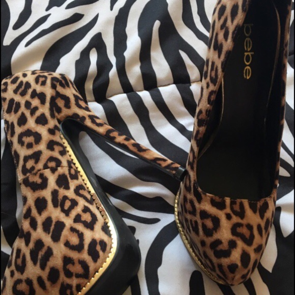 Bebe, Size 7