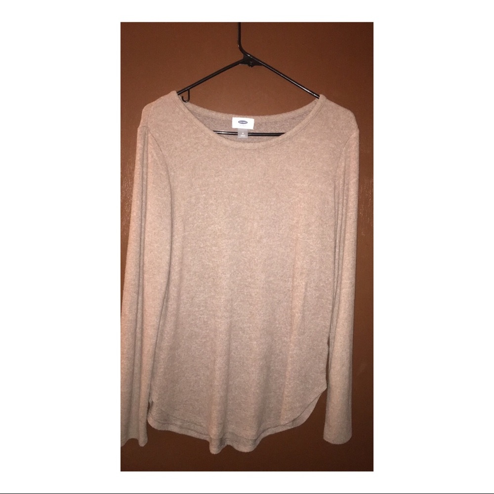 Brown long-sleeved fuzzy top