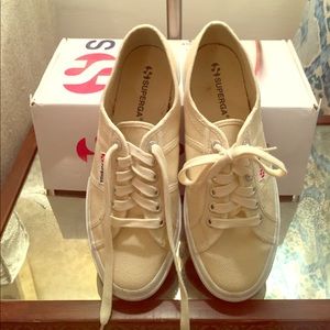 Superga Classic Sneakers