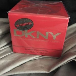 Dkny be tempted