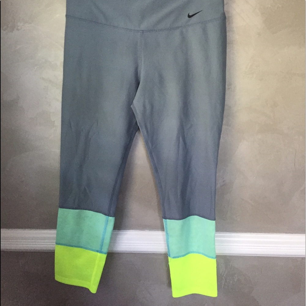 Nike leggings