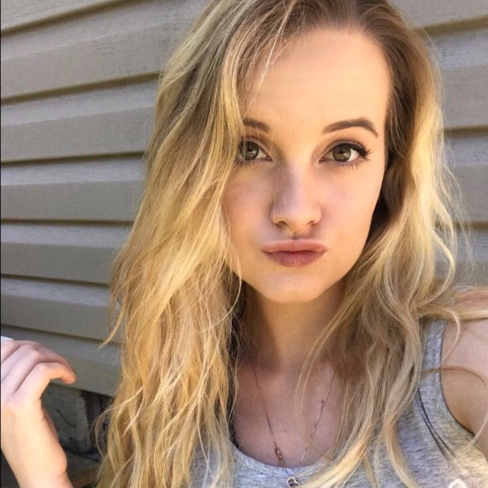 Meet your Posher, Kelsey