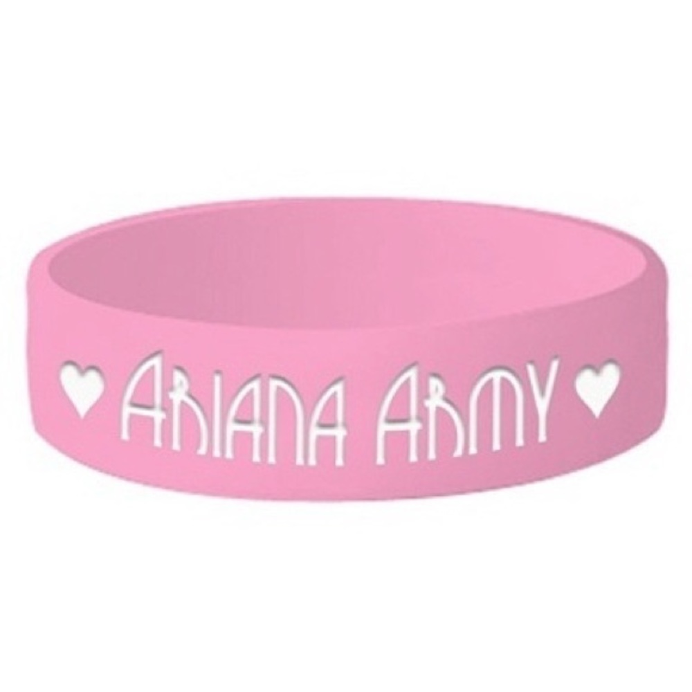 [ISO] ARIANA ARMY BRACELET