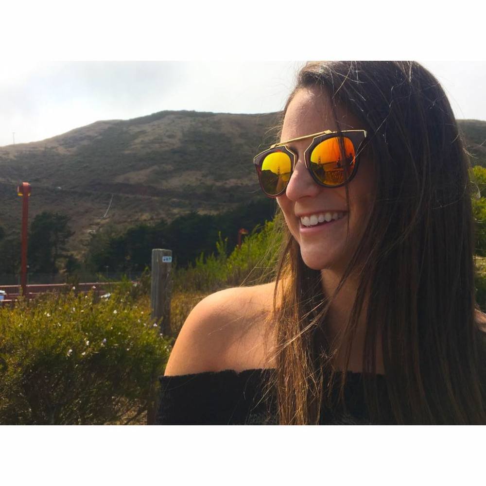 Meet your Posher, Dayna