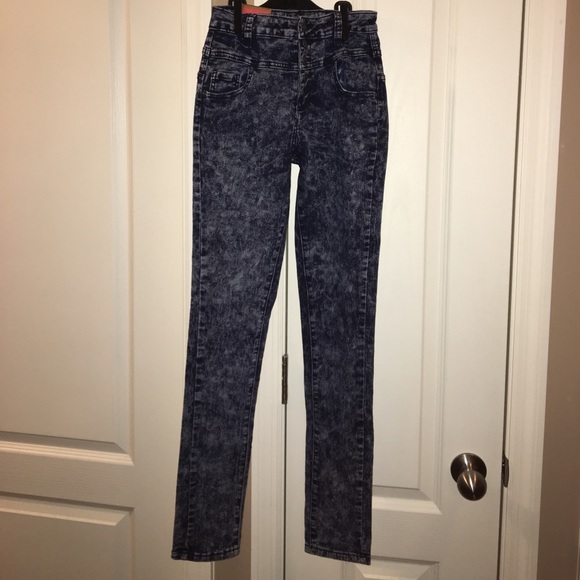 dELiA*s Denim - Brand New Delia's High Waisted acid wash jeans