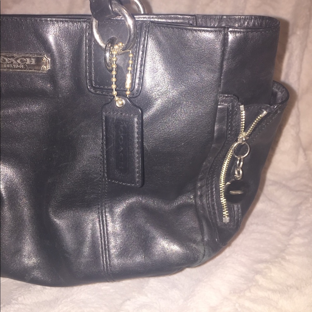 Authentic Coach purse - Picture 3 of 5
