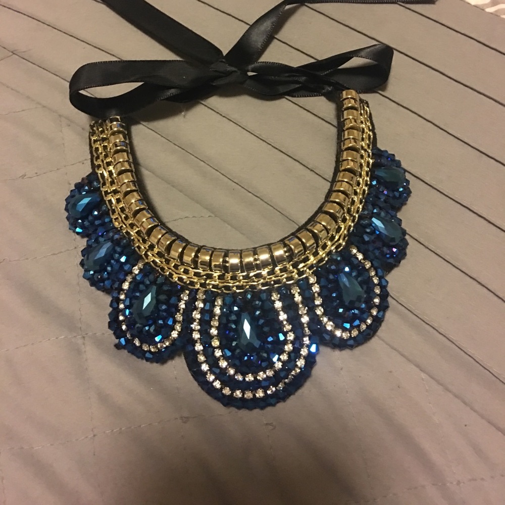 Necklace blue gem