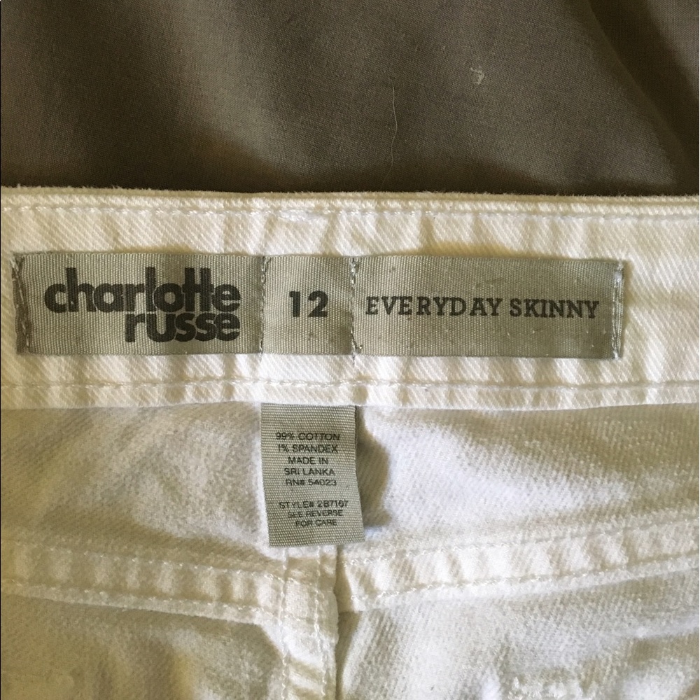White skinny jeans