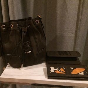 Guess bucket purse and matching wallet