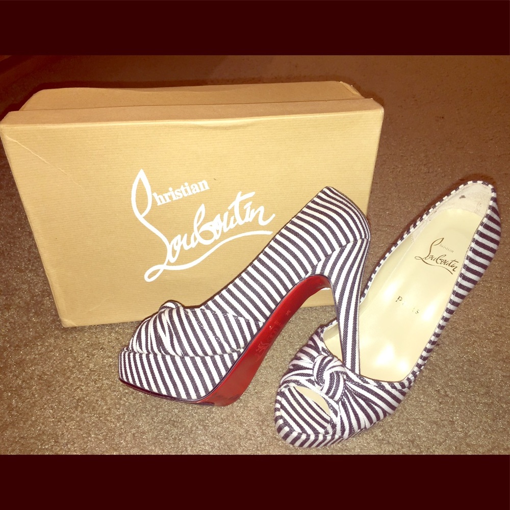 Black/white strip Christian louboutin pump