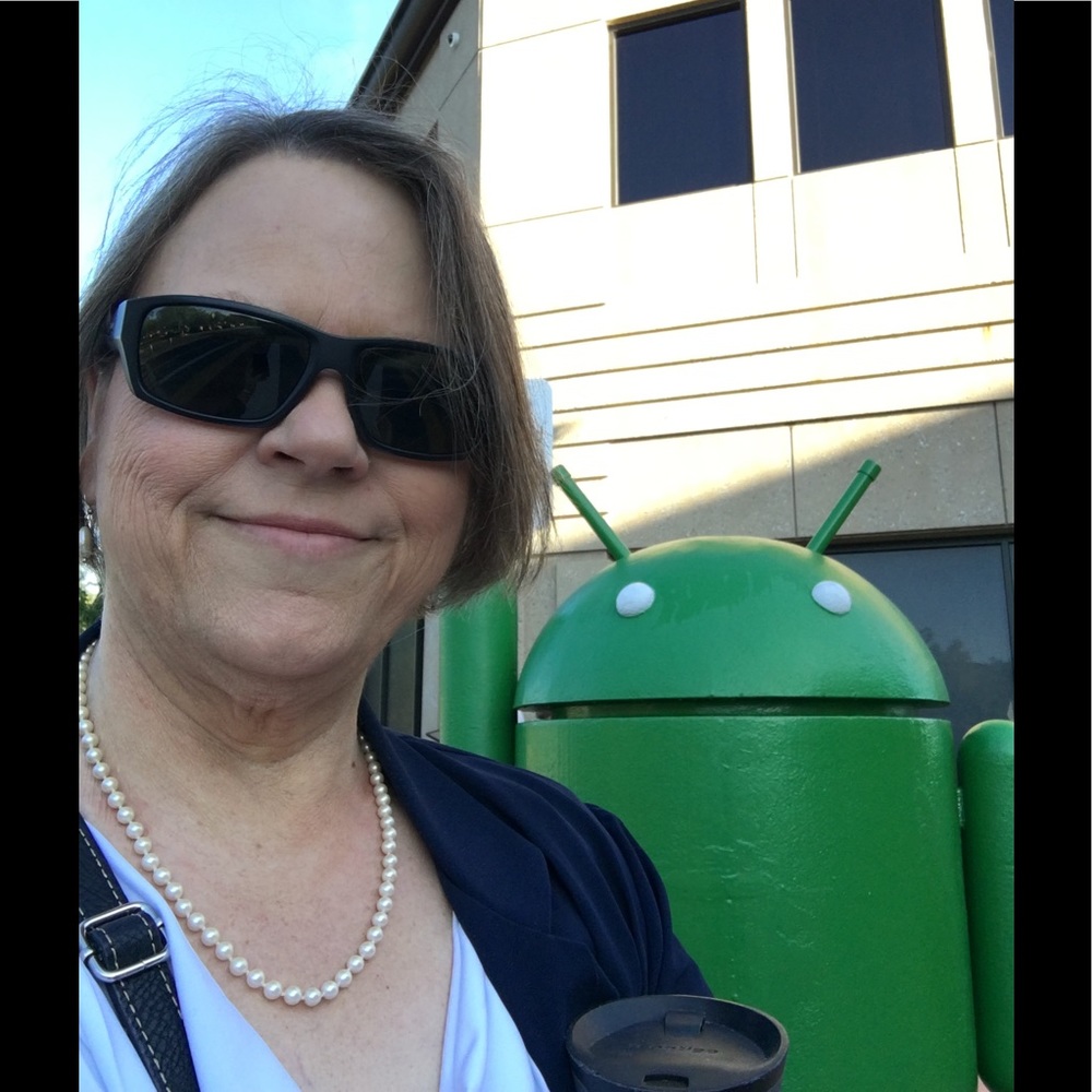Meet your Posher, Jennifer
