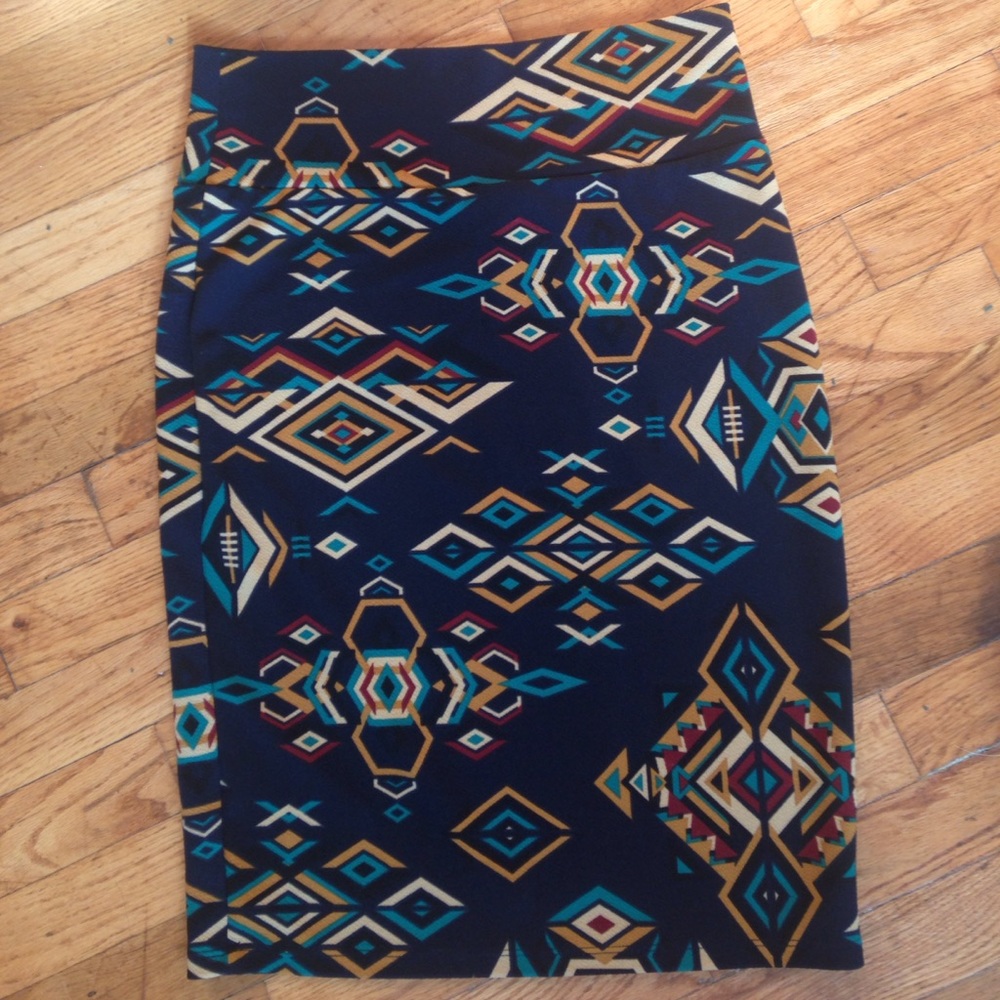 Lularoe Medium Cassie