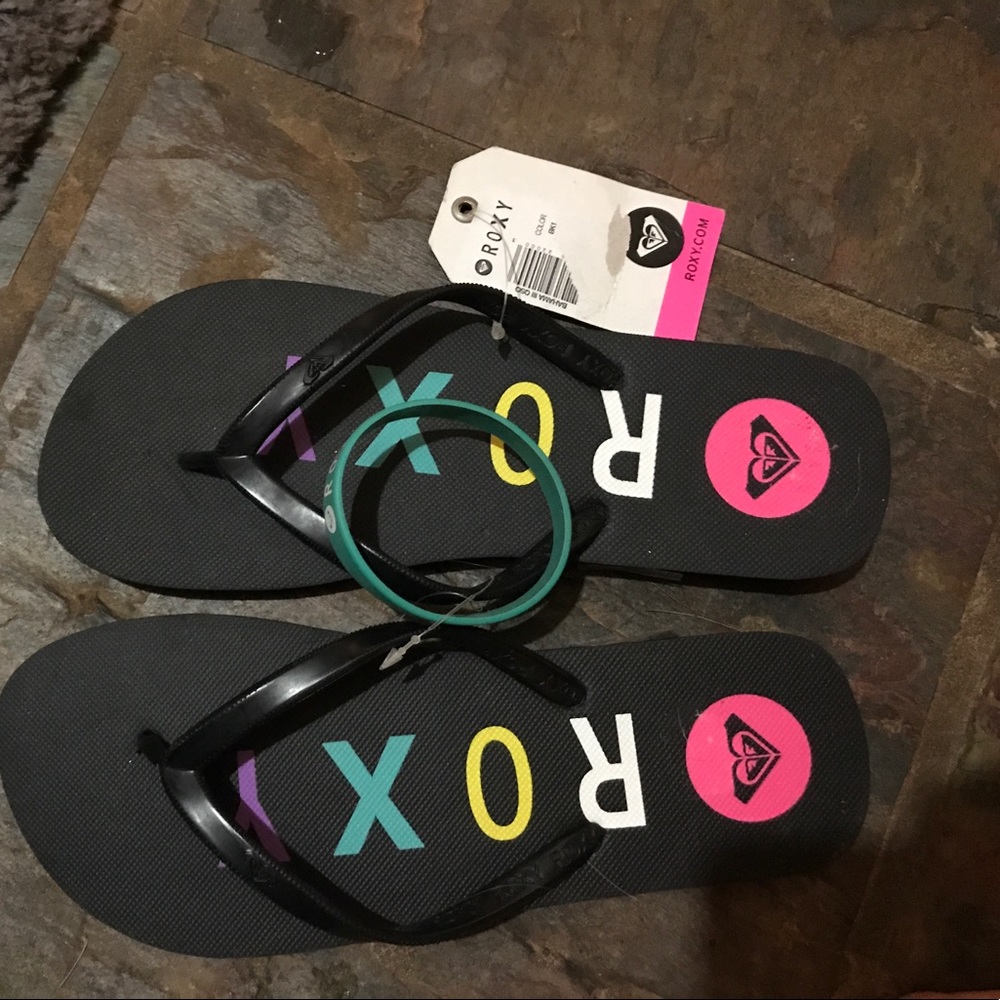 Roxy flip flops