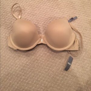 NEW! NEVER WORN! 34b bra in perfect condition