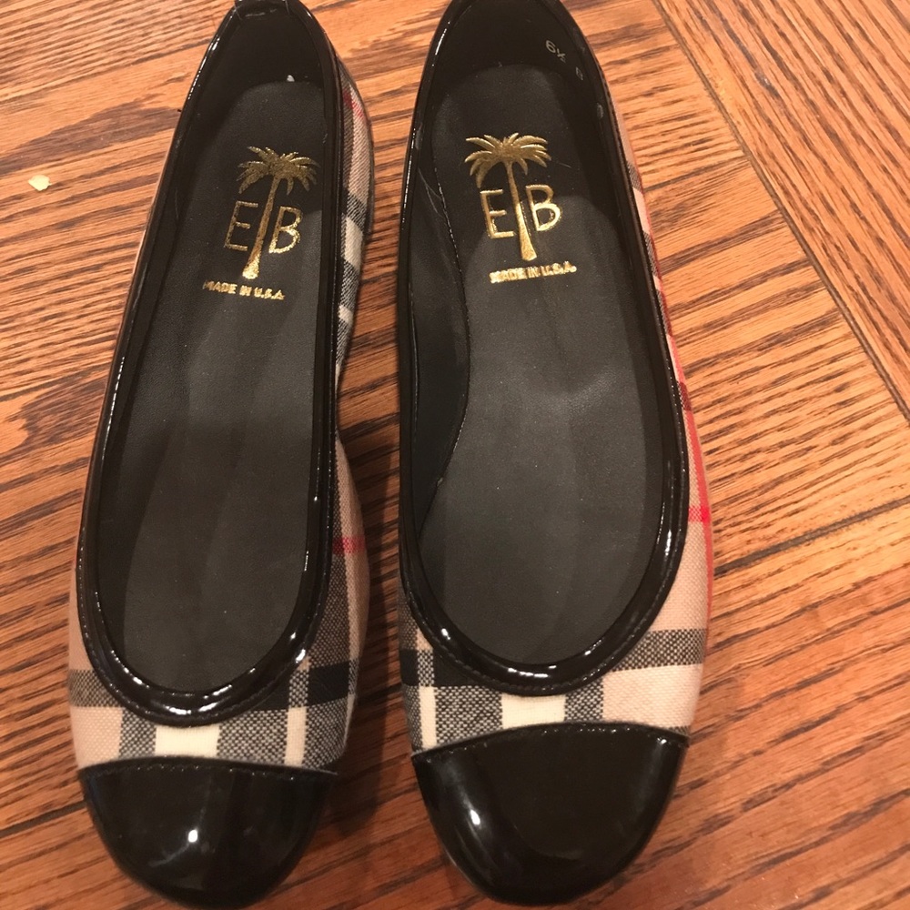 Burberry Print flats